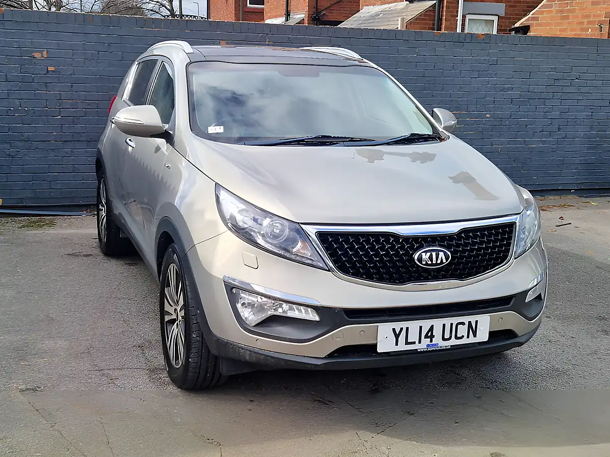 Used 2014 Kia Sportage KX-4 Silver - Interior and Exterior details 3