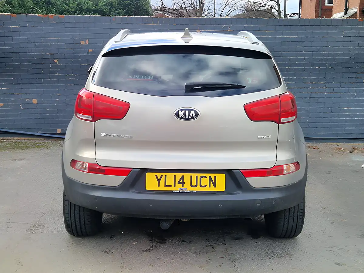Used 2014 Kia Sportage KX-4 Silver - Interior and Exterior details 9