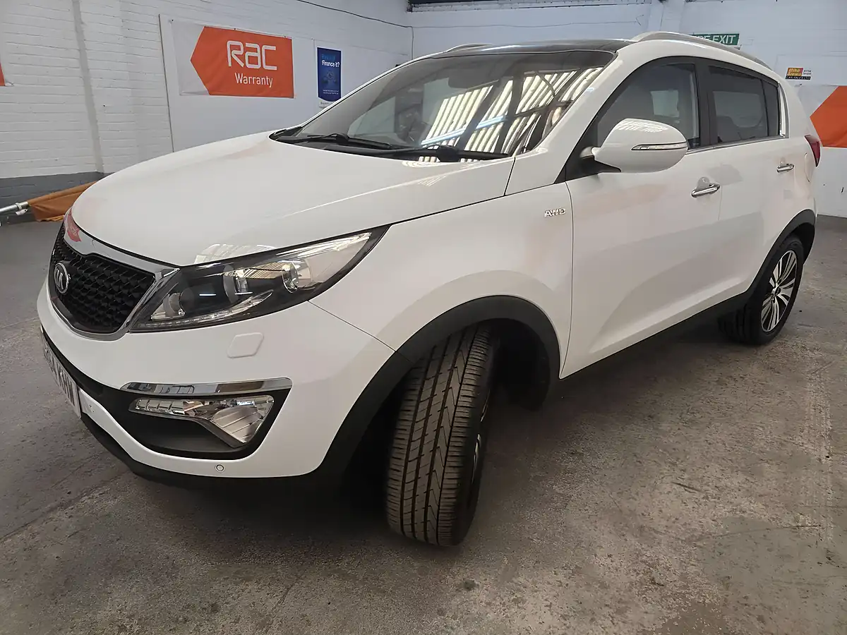 Used 2014 Kia Sportage KX-4 White - Interior and Exterior details 3