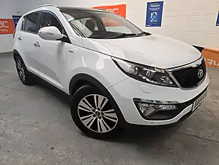 Used 2014 Kia Sportage KX-4 White - Interior and Exterior details 5