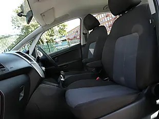 Used 2014 Kia Venga 1 Red - Interior and Exterior details 11