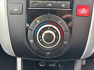 Used 2014 Kia Venga 2 Blue - Interior and Exterior details 18
