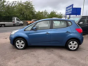 Used 2014 Kia Venga 2 Blue - Interior and Exterior details 4
