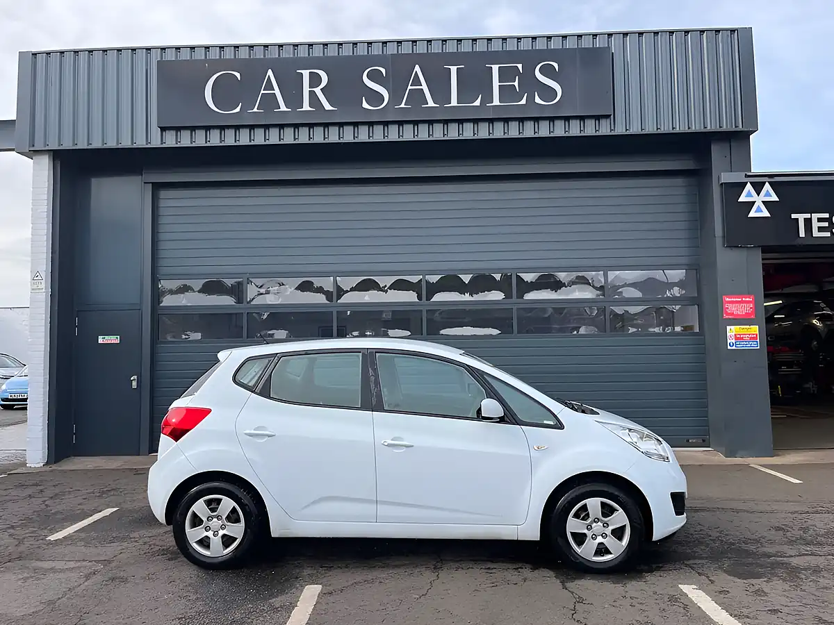 Used 2014 Kia Venga Ecodynamics 1 White - Interior and Exterior details 10