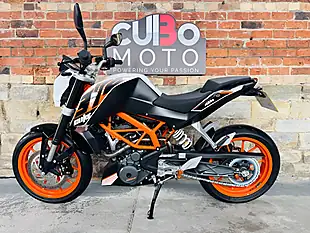 Used 2014 Ktm 390 Duke Abs White - Interior and Exterior details 11