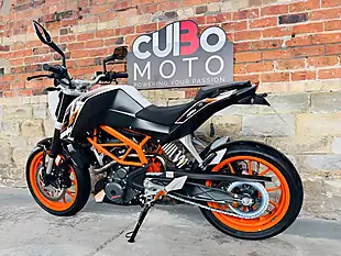 Used 2014 Ktm 390 Duke Abs White - Interior and Exterior details 13