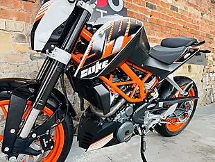 Used 2014 Ktm 390 Duke Abs White - Interior and Exterior details 15