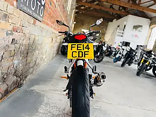 Used 2014 Ktm 390 Duke Abs White - Interior and Exterior details 18