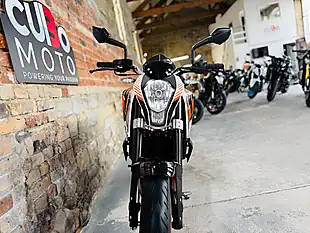 Used 2014 Ktm 390 Duke Abs White - Interior and Exterior details 19