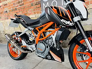 Used 2014 Ktm 390 Duke Abs White - Interior and Exterior details 6