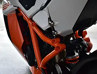 Used 2014 Ktm Rc 8 Final Edition Super Sports White - Interior and Exterior details 14