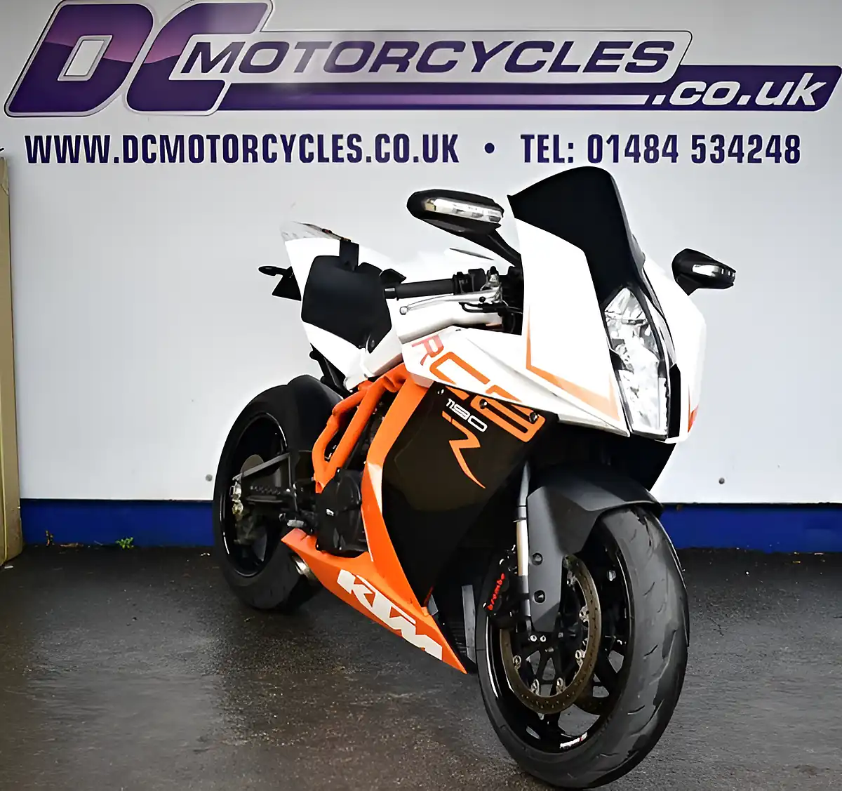 Used 2014 Ktm Rc 8 Final Edition Super Sports White - Interior and Exterior details 3