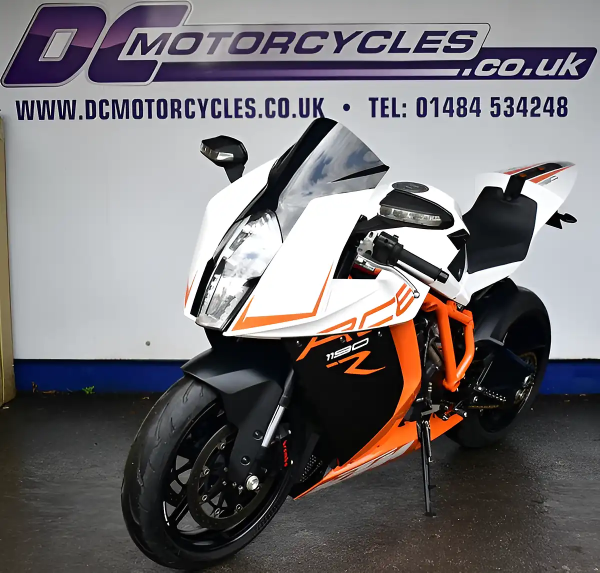Used 2014 Ktm Rc 8 Final Edition Super Sports White - Interior and Exterior details 5