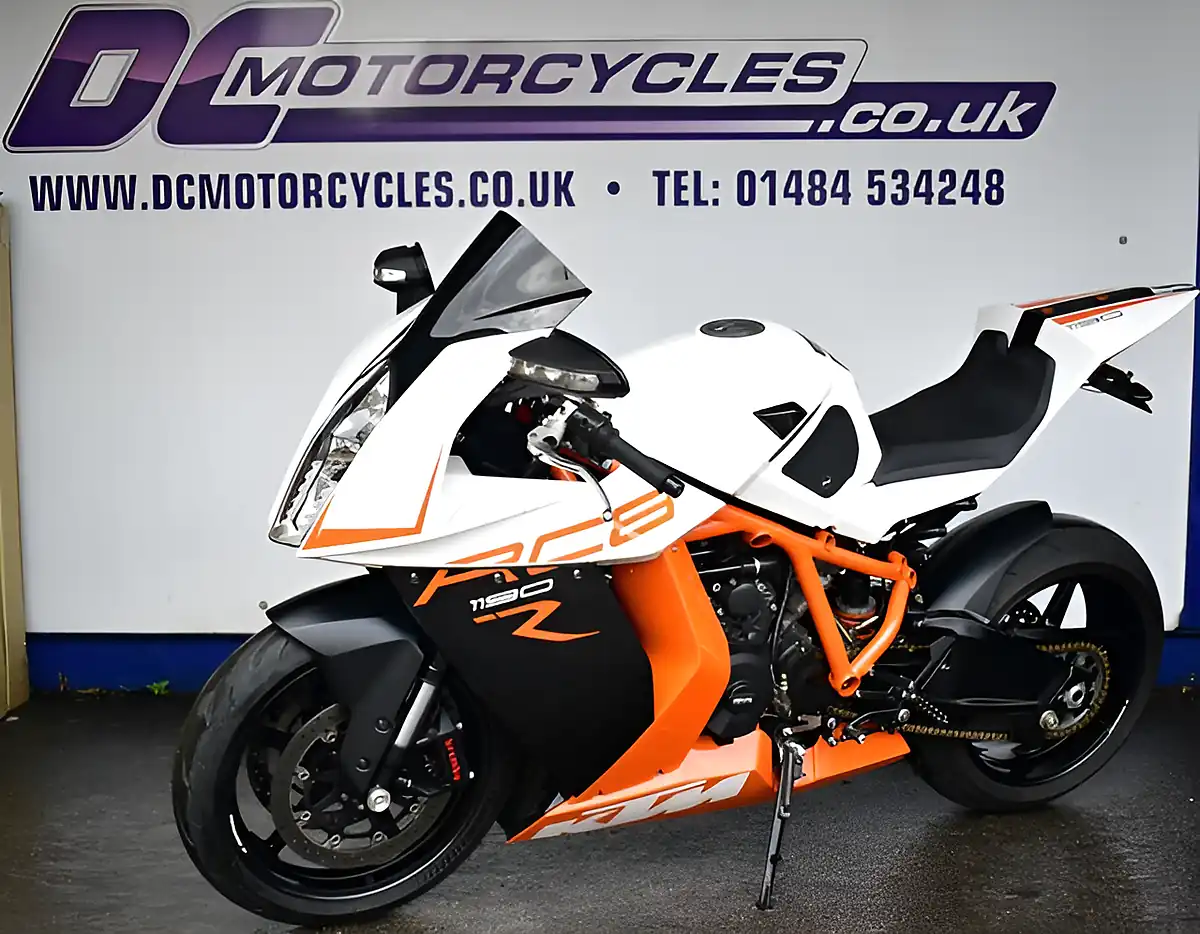 Used 2014 Ktm Rc 8 Final Edition Super Sports White - Interior and Exterior details 6