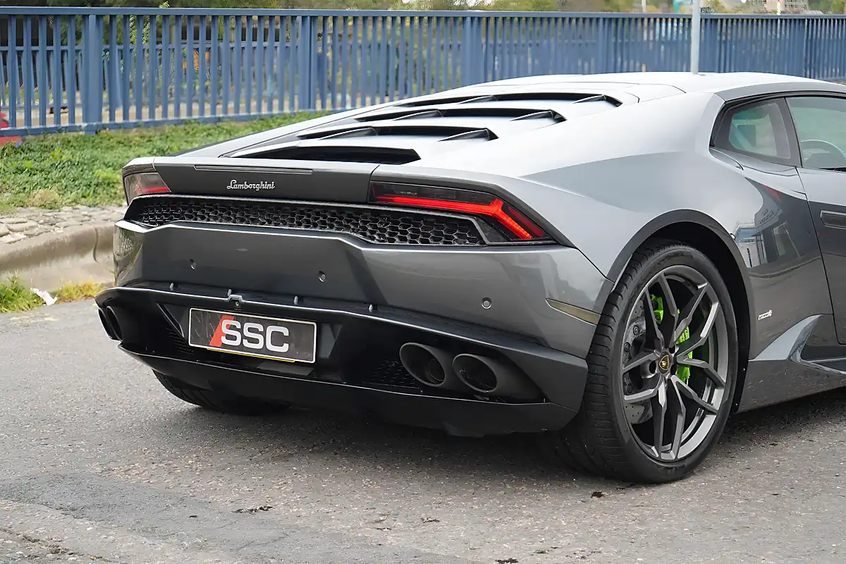 Used 2014 Lamborghini Huracan Lp 610-4 Ldf 4WD - Interior and Exterior details 12