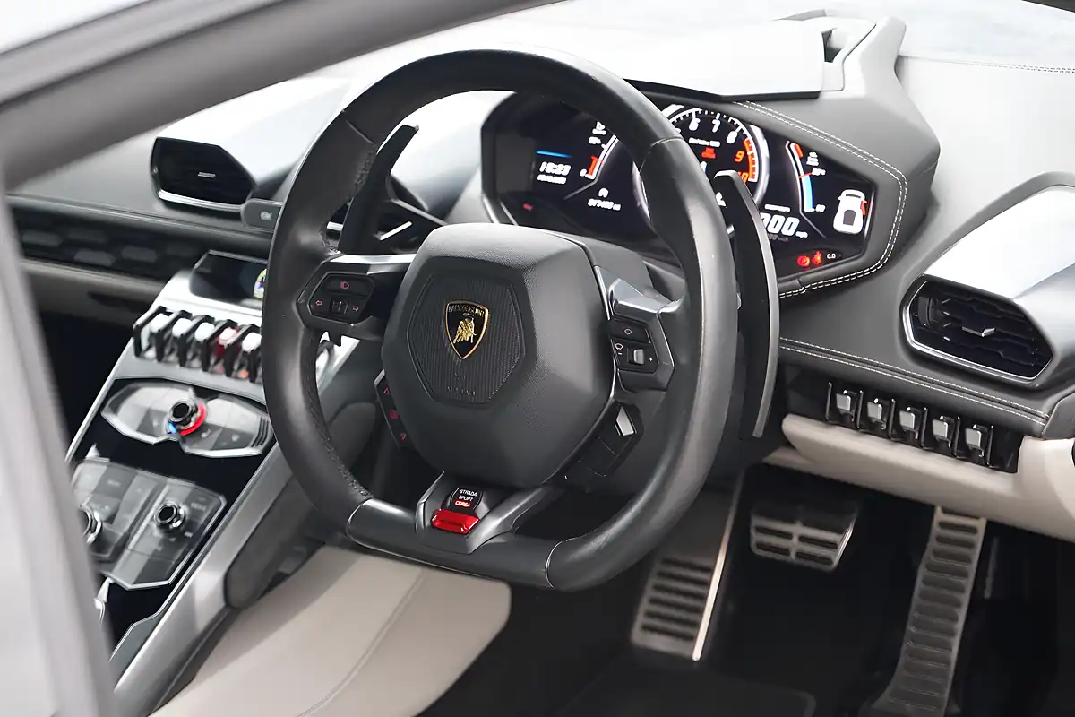 Used 2014 Lamborghini Huracan Lp 610-4 Ldf 4WD - Interior and Exterior details 16