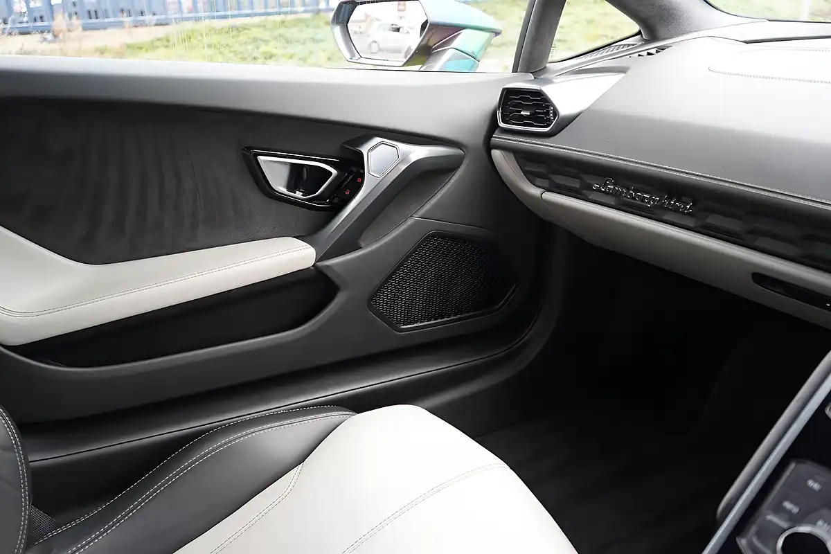 Used 2014 Lamborghini Huracan Lp 610-4 Ldf 4WD - Interior and Exterior details 19