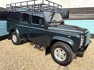 Used 2014 Land Rover Defender 110 Xs Utility Aintree Green - Interior and Exterior details 2