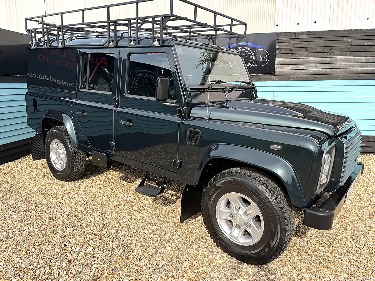 Used 2014 Land Rover Defender 110 Xs Utility Aintree Green - Interior and Exterior details 2