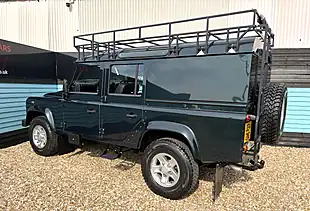 Used 2014 Land Rover Defender 110 Xs Utility Aintree Green - Interior and Exterior details 4