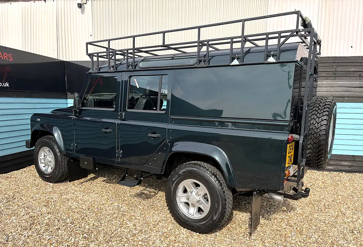 Used 2014 Land Rover Defender 110 Xs Utility Aintree Green - Interior and Exterior details 4