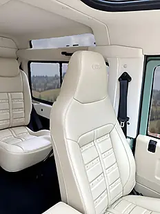 Used 2014 Land Rover Defender 90 Xs Hard Top Pastel Green - Interior and Exterior details 2