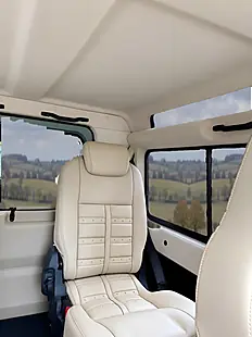Used 2014 Land Rover Defender 90 Xs Hard Top Pastel Green - Interior and Exterior details 4
