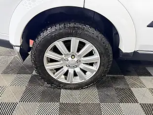 Used 2014 Land Rover Discovery 4 Gs White - Interior and Exterior details 13