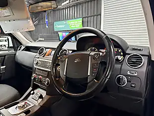 Used 2014 Land Rover Discovery 4 Gs White - Interior and Exterior details 20