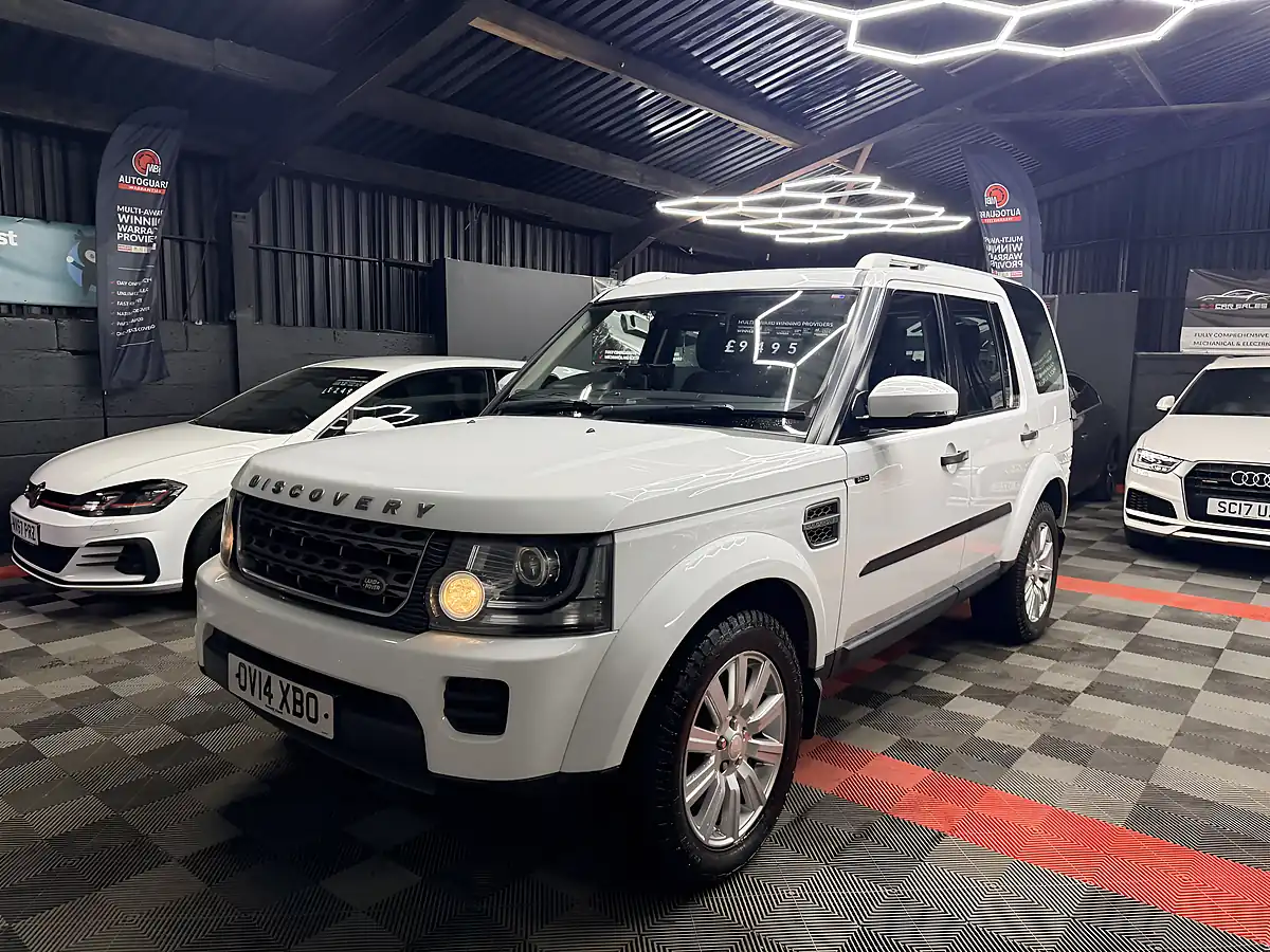 Used 2014 Land Rover Discovery 4 Gs White - Interior and Exterior details 7