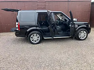 Used 2014 Land Rover Discovery 4 Hse Black - Interior and Exterior details 6