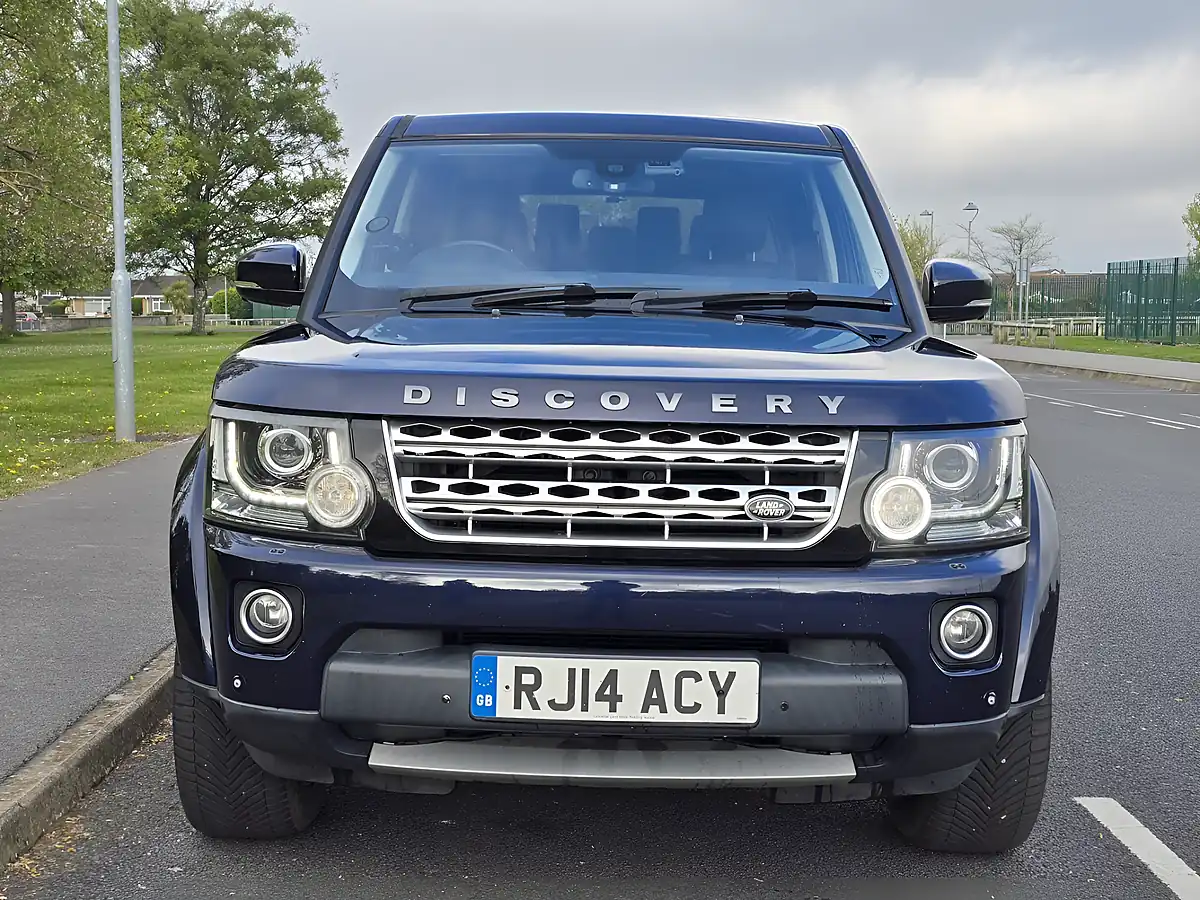 Used 2014 Land Rover Discovery 4 Hse Blue - Interior and Exterior details 8