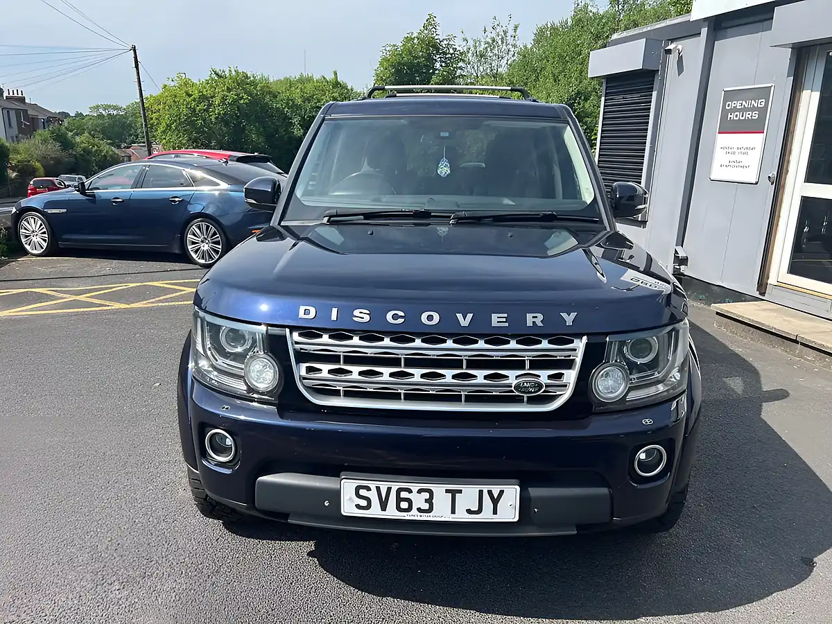 Used 2014 Land Rover Discovery 4 Hse Blue - Interior and Exterior details 2