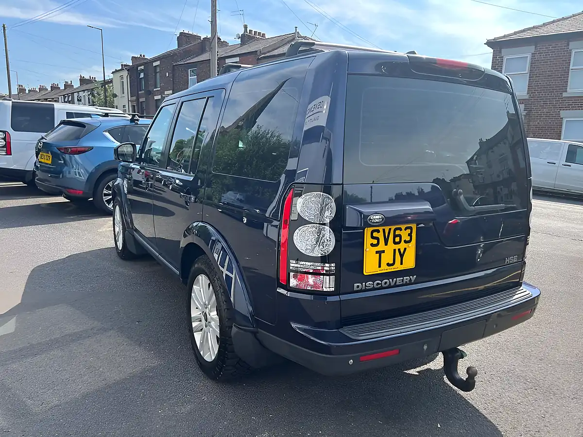Used 2014 Land Rover Discovery 4 Hse Blue - Interior and Exterior details 5