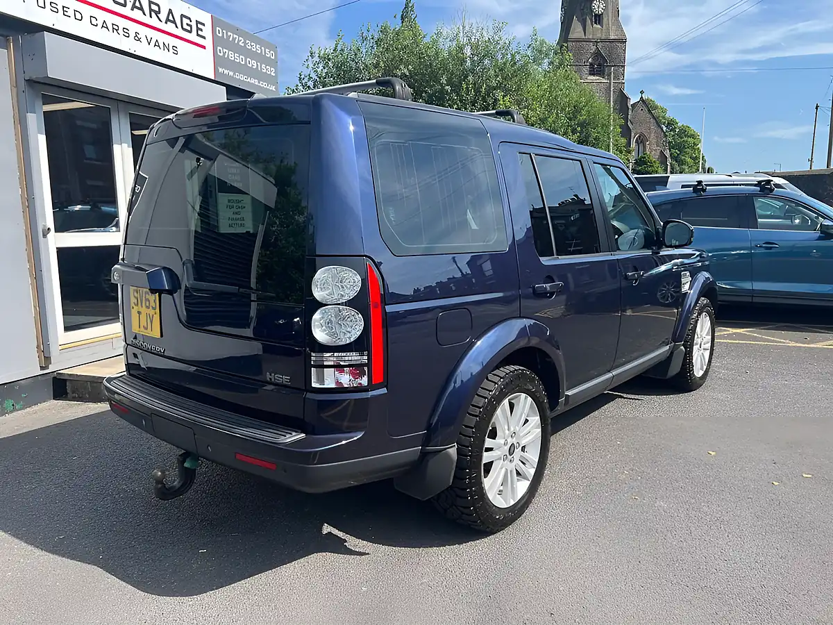 Used 2014 Land Rover Discovery 4 Hse Blue - Interior and Exterior details 7