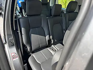 Used 2014 Land Rover Discovery 4 Hse Grey - Interior and Exterior details 11