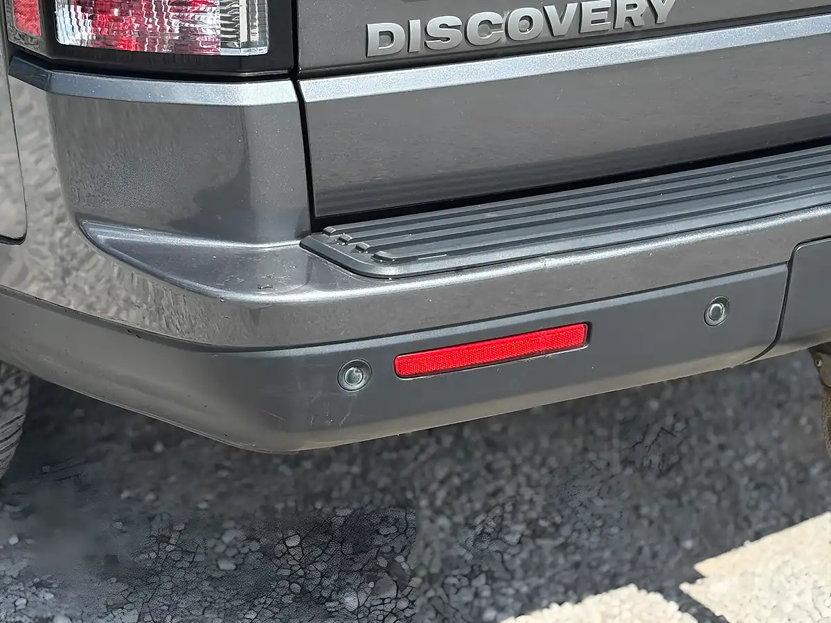 Used 2014 Land Rover Discovery 4 Hse Grey - Interior and Exterior details 18