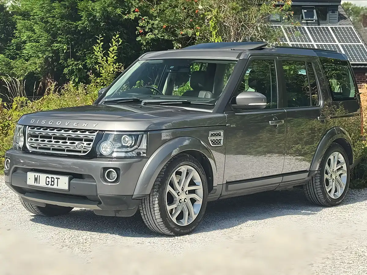 Used 2014 Land Rover Discovery 4 Hse Grey - Interior and Exterior details 5