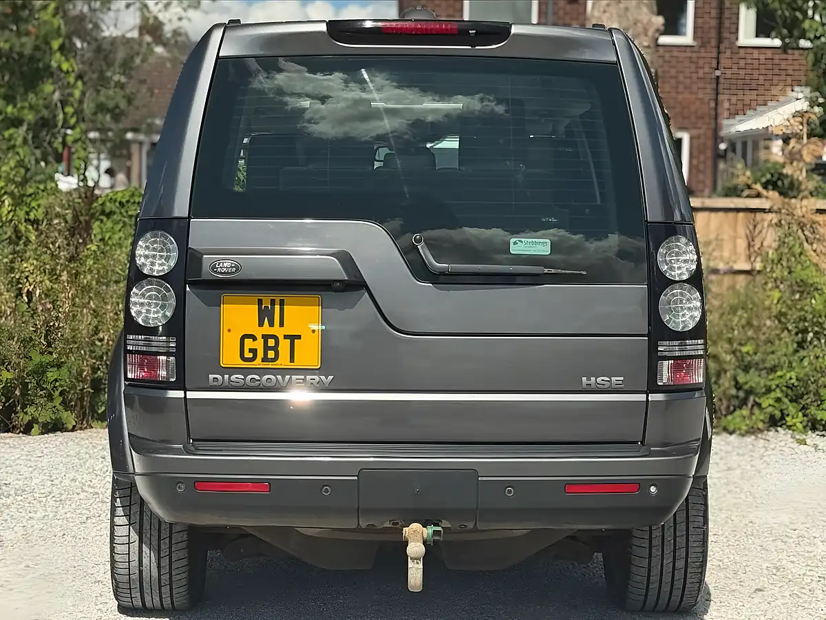 Used 2014 Land Rover Discovery 4 Hse Grey - Interior and Exterior details 7