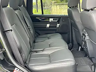 Used 2014 Land Rover Discovery 4 Hse Santorini Black - Interior and Exterior details 13