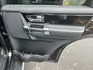 Used 2014 Land Rover Discovery 4 Hse Santorini Black - Interior and Exterior details 14