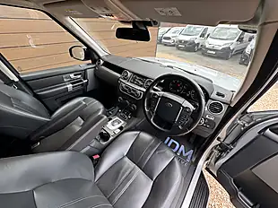 Used 2014 Land Rover Discovery Se Tech Silver - Interior and Exterior details 17