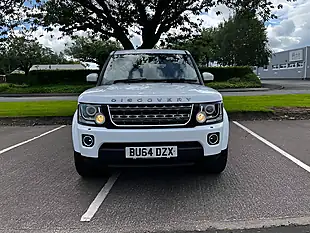 Used 2014 Land Rover Discovery Se White - Interior and Exterior details 4