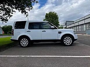 Used 2014 Land Rover Discovery Se White - Interior and Exterior details 6