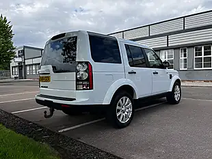 Used 2014 Land Rover Discovery Se White - Interior and Exterior details 7
