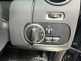Used 2014 Land Rover Discovery Xs Black - Interior and Exterior details 16
