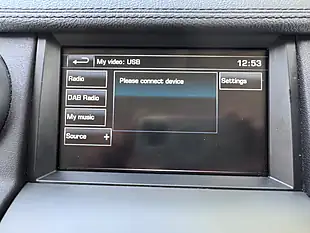 Used 2014 Land Rover Discovery Xs Black - Interior and Exterior details 18
