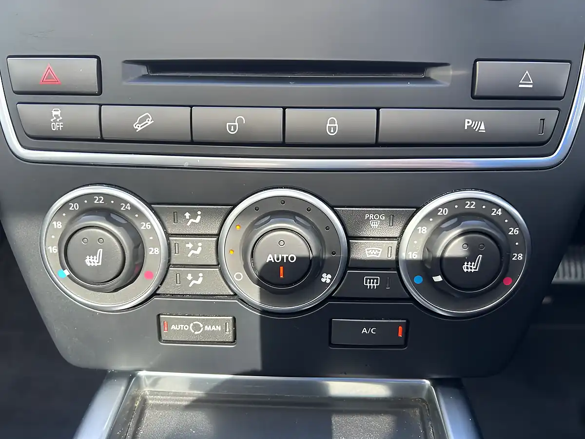 Used 2014 Land Rover Freelander 2 Hse Red - Interior and Exterior details 15