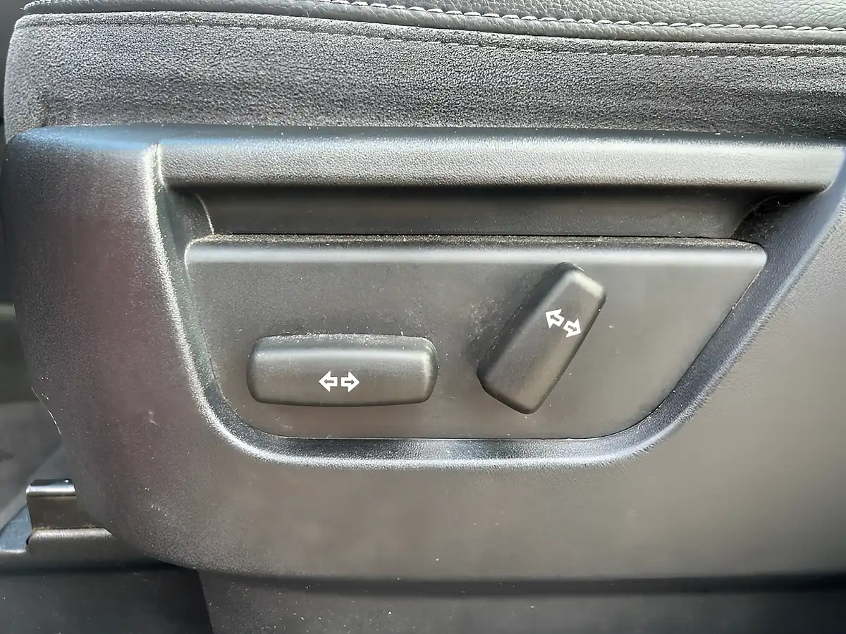 Used 2014 Land Rover Freelander 2 Hse Red - Interior and Exterior details 17