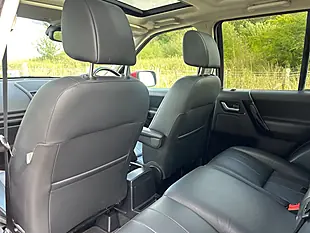 Used 2014 Land Rover Freelander 2 Hse Red - Interior and Exterior details 18